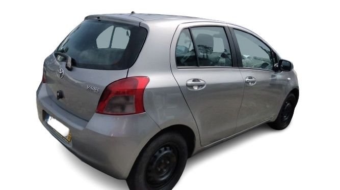 TOYOTA YARIS 1.0 VVT-I AC